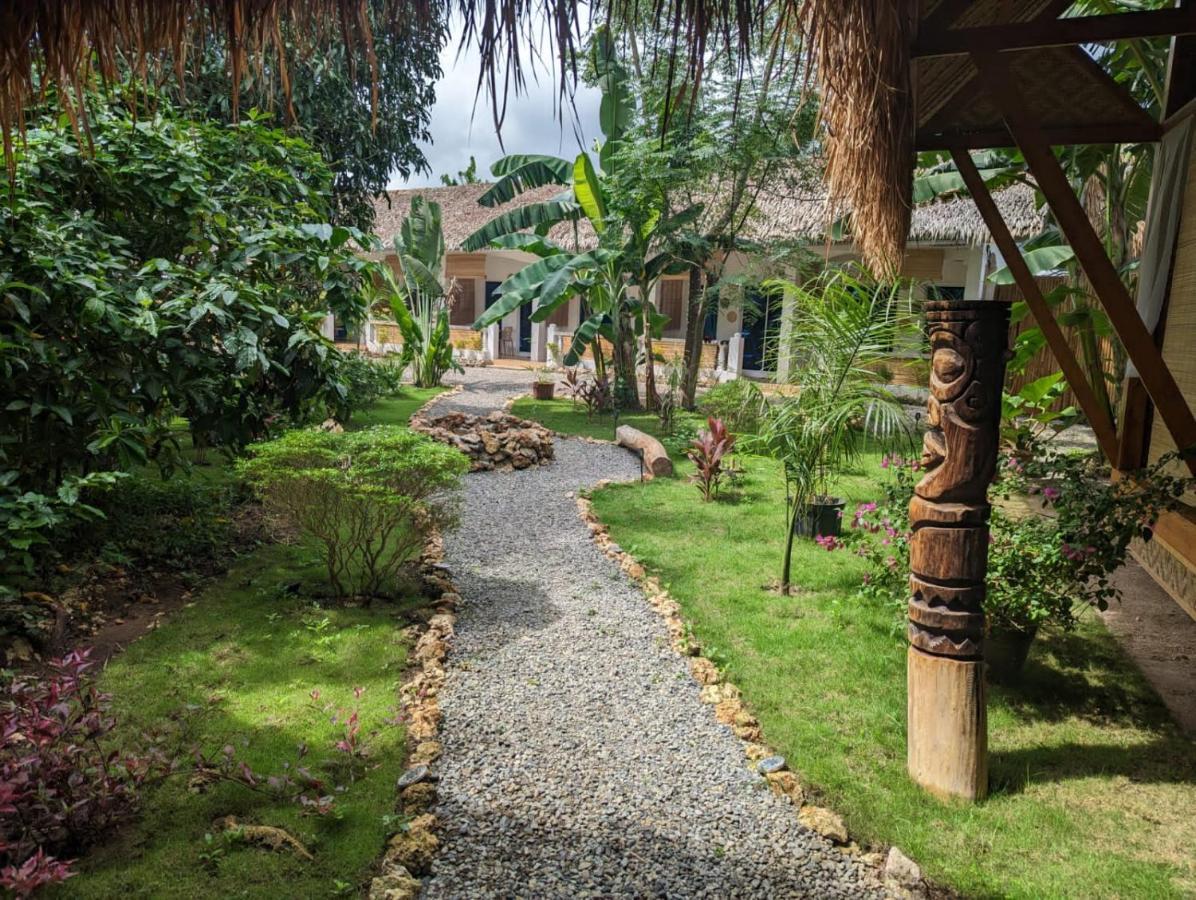 Nautilus Hostel & Hammocks Panglao City Exterior foto