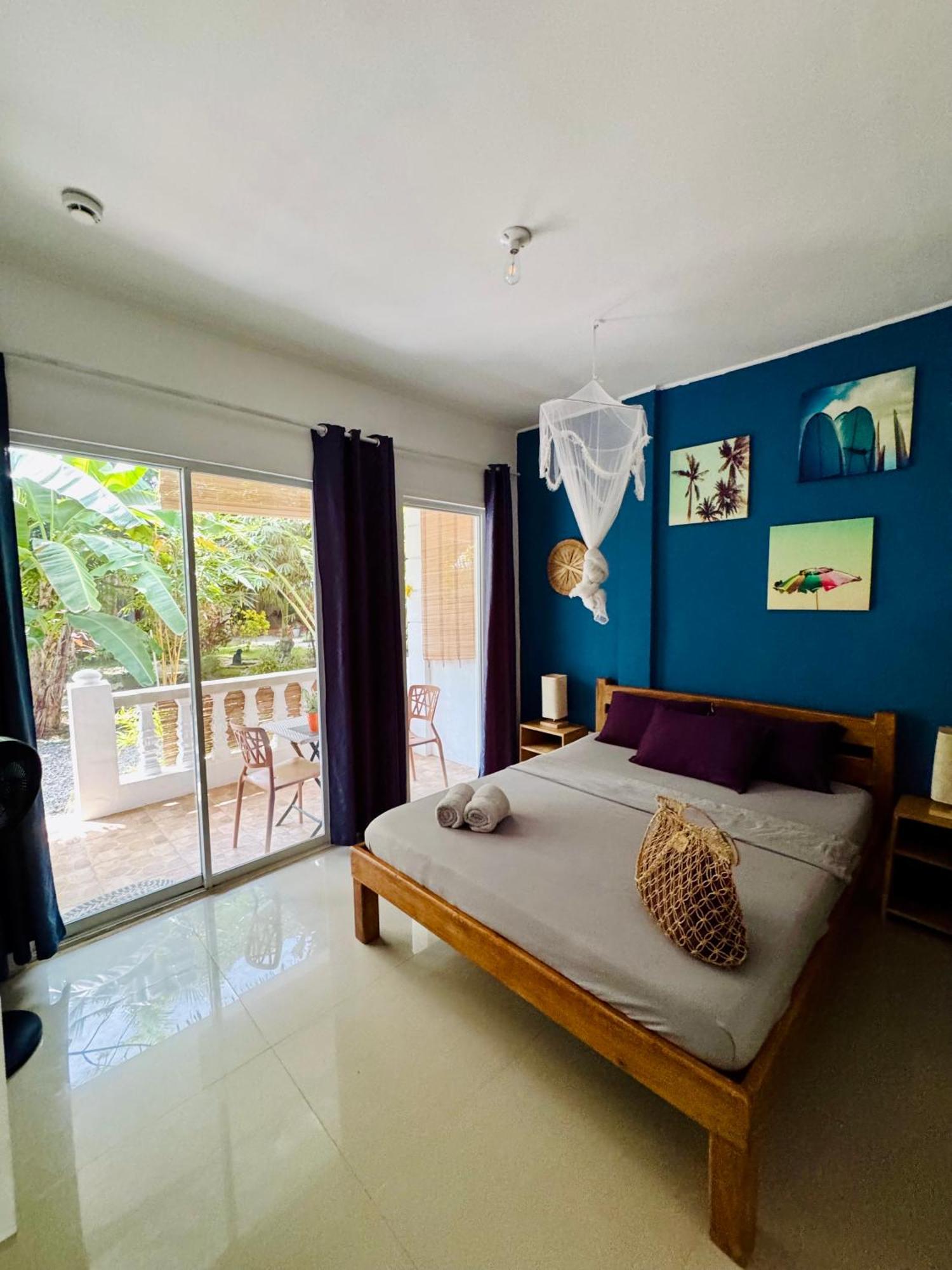 Nautilus Hostel & Hammocks Panglao City Exterior foto